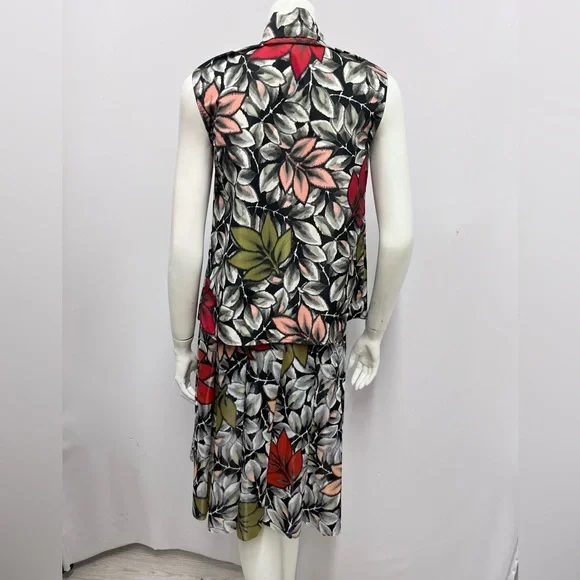 Marni‎ Skirt & Top Set Flowers Floral Black Silver Red Coral Green Size 40